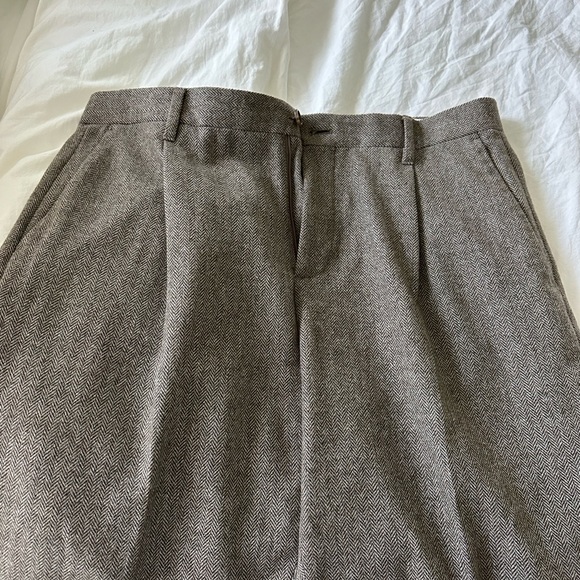 Men's Slim Tapered Fit Pants by Banana Republic - Picture 3 of 7